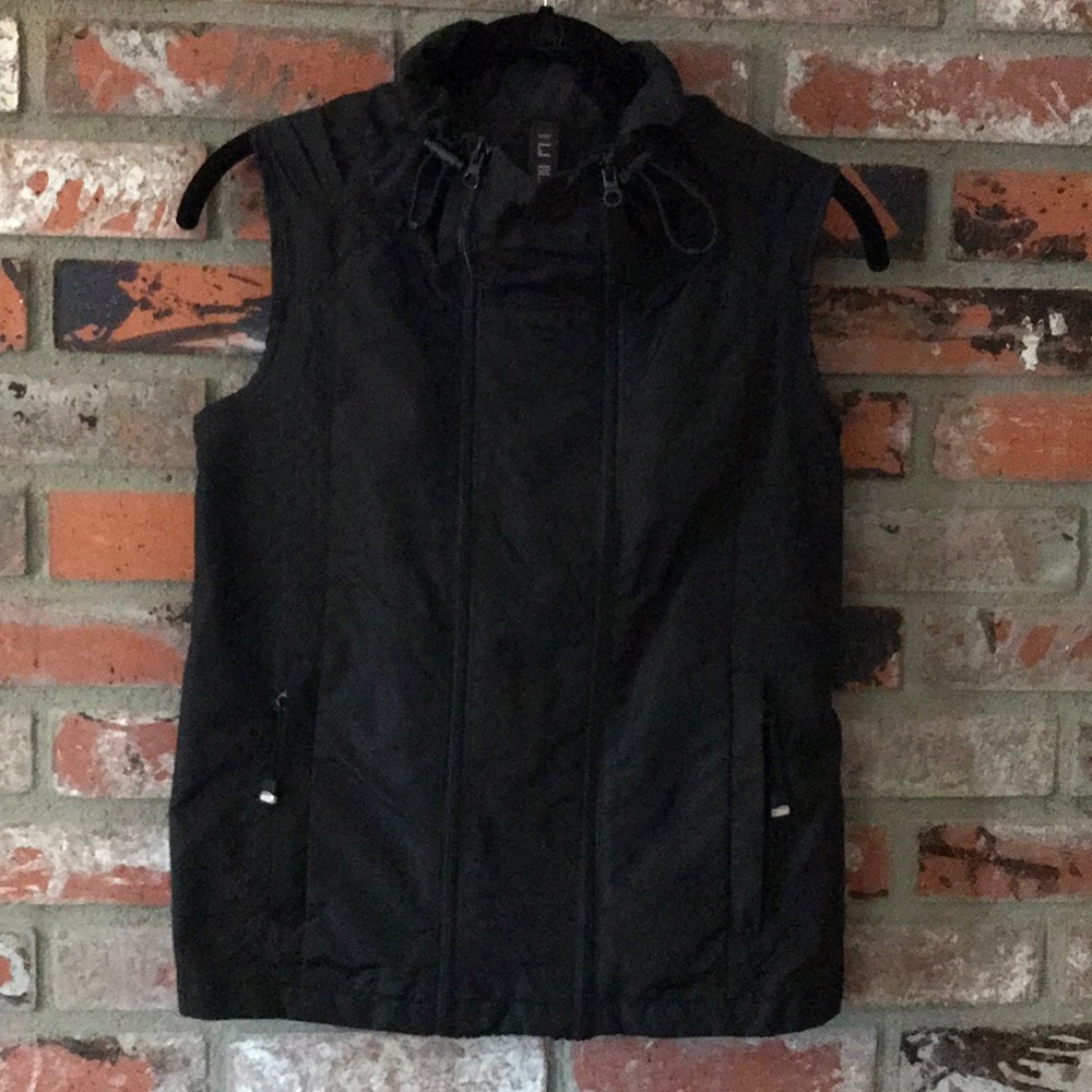 Lorna Jane Vest